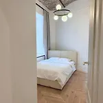 Luxury Prime Location Parking Варшава