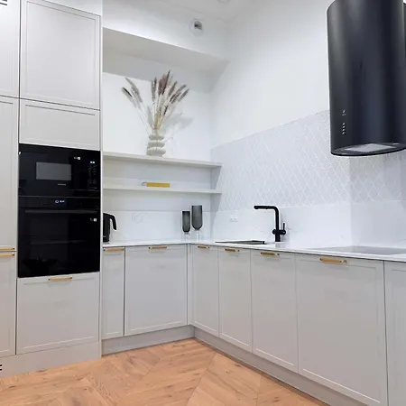 Luxury Prime Location Parking Varsovie