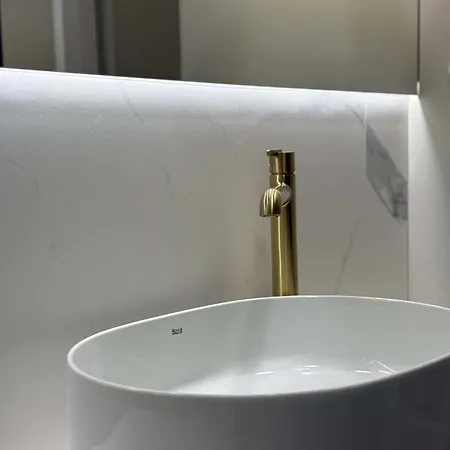 Luxury Prime Location Parking Appartement
