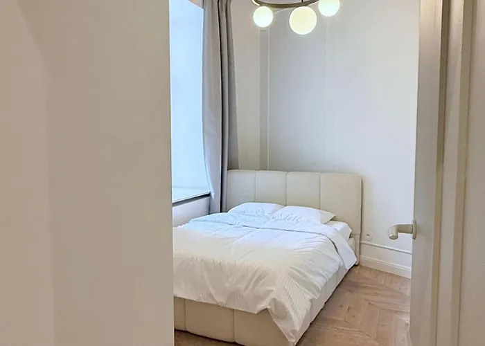 Luxury Prime Location Parking Varşova