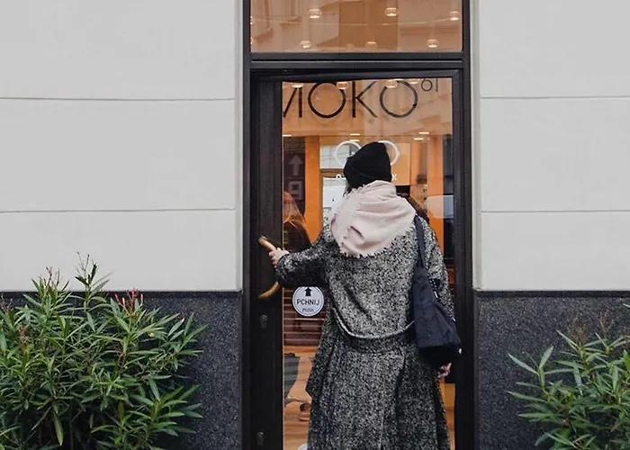 Luxury Prime Location Parking